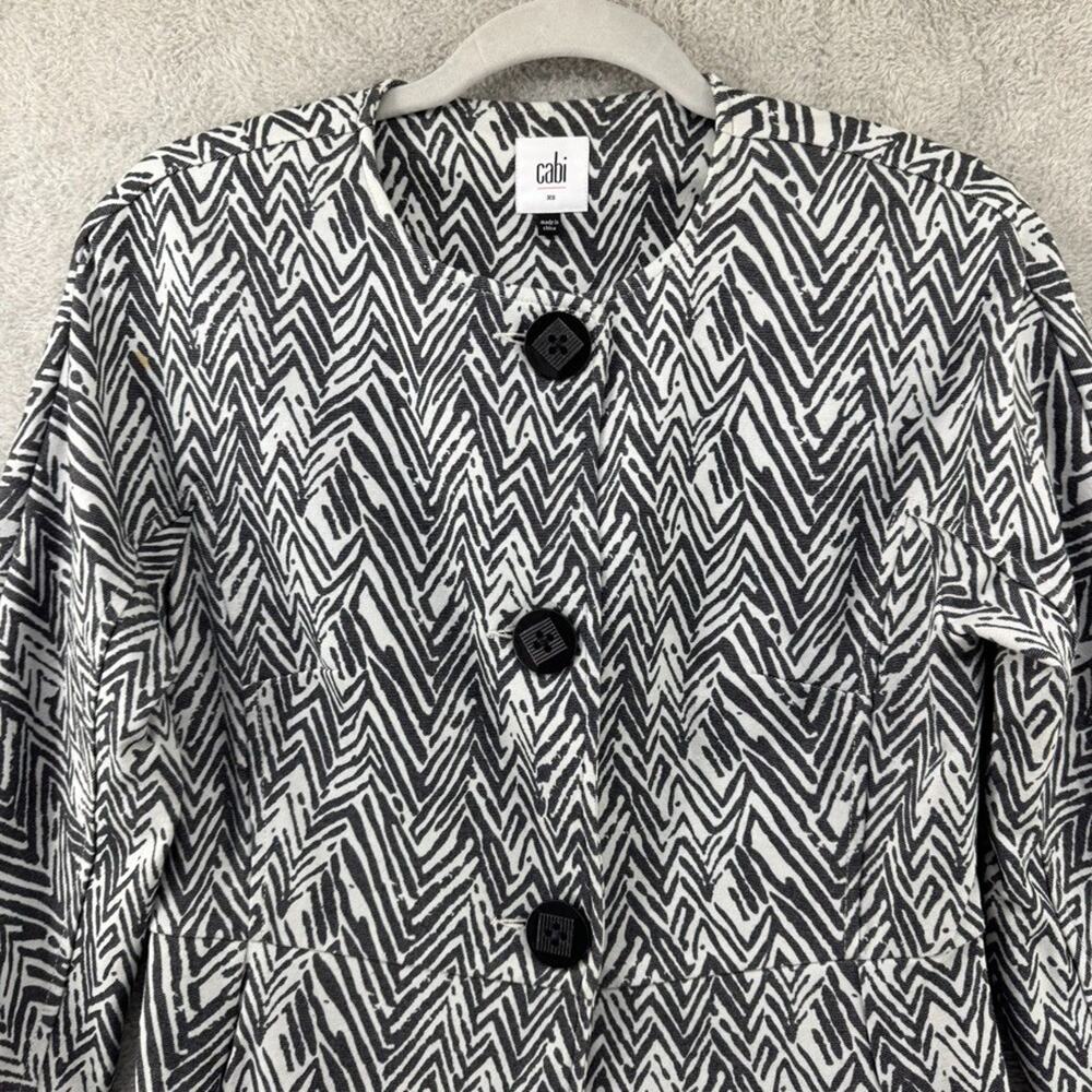 Cabi Jacket XS Gray Striped Zebra Zigzag Ponte Button Up Long 3/4 Sleeve Crew - Picture 3 of 16